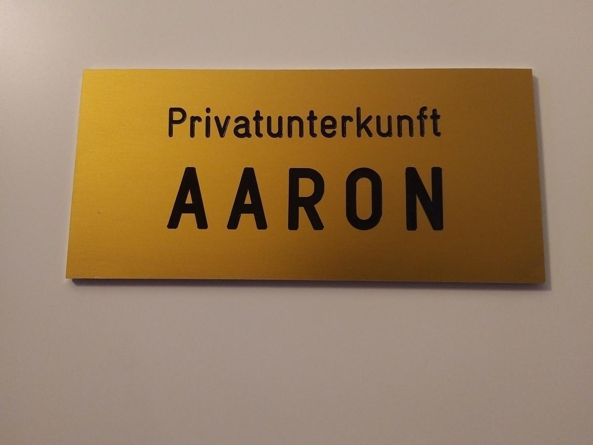 Aaron - Privatunterkunft マクデブルク エクステリア 写真