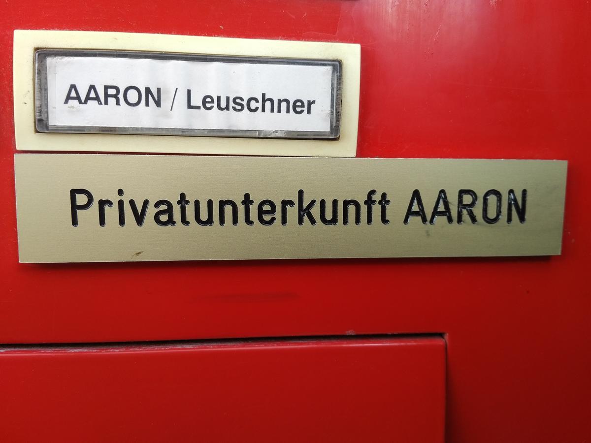 Aaron - Privatunterkunft マクデブルク エクステリア 写真